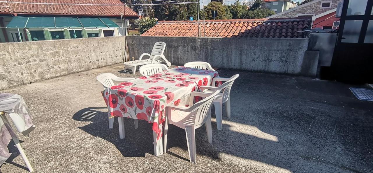Apartments And Room Pergola Rovinj Exteriör bild